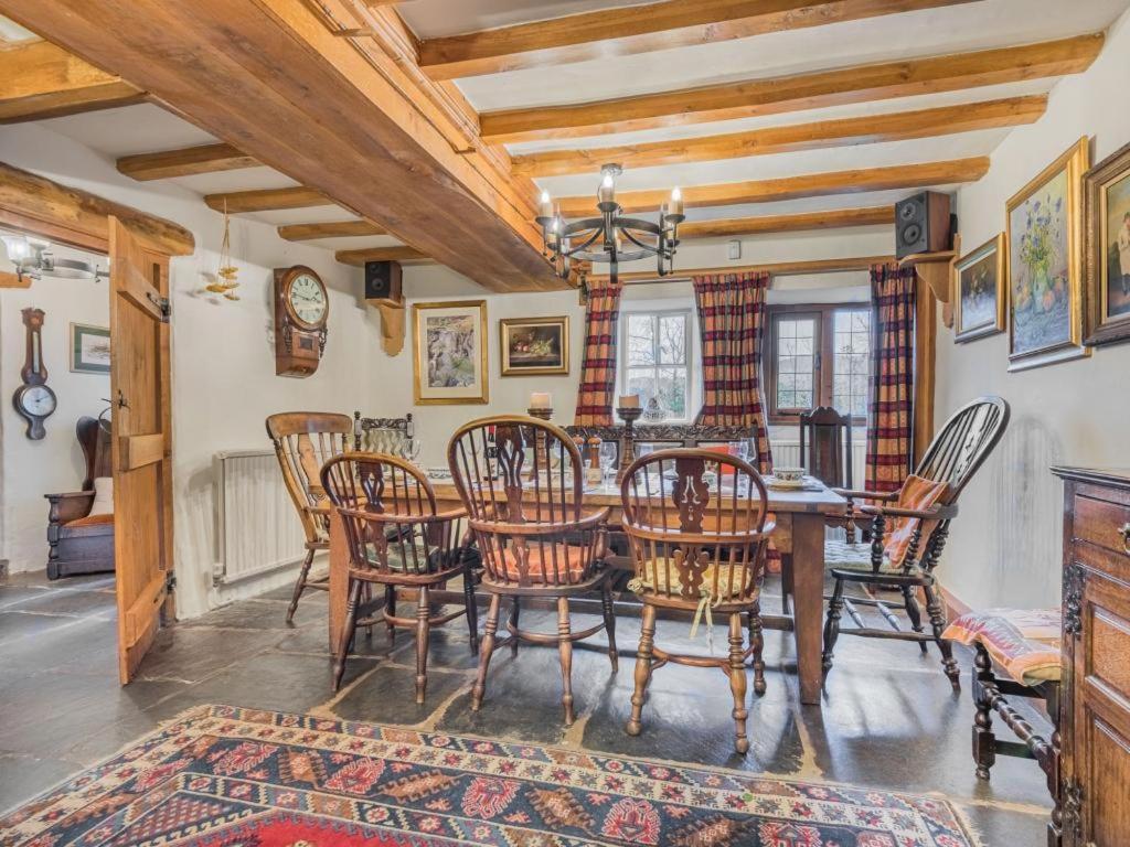 5 Bed in Holmrook oc-sz259 - Tap to explore photos