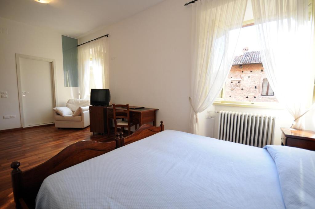 Guest House Domus Urbino photo 3