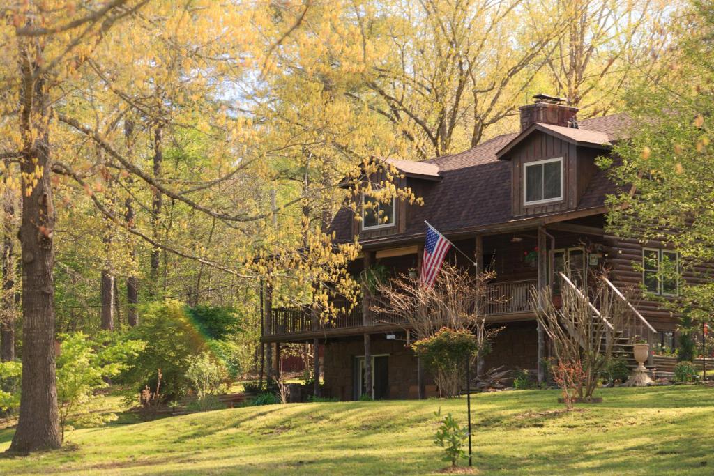Tiffanys Bed & Breakfast image