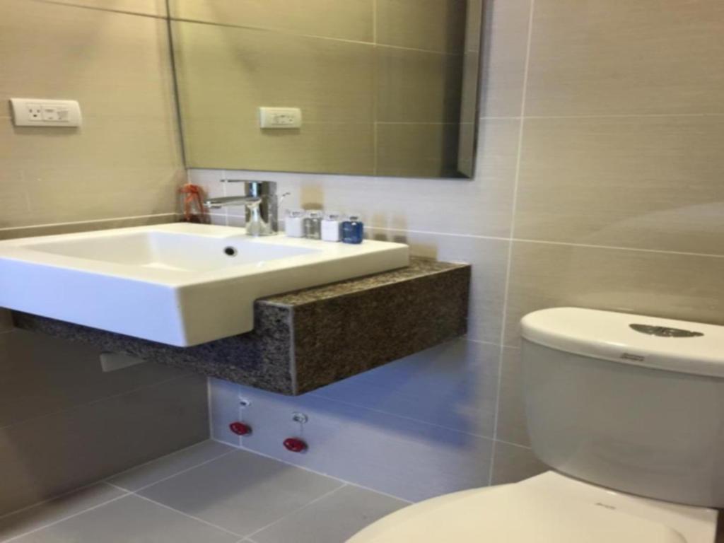 Mactan Newtown Executive Studio photo 4