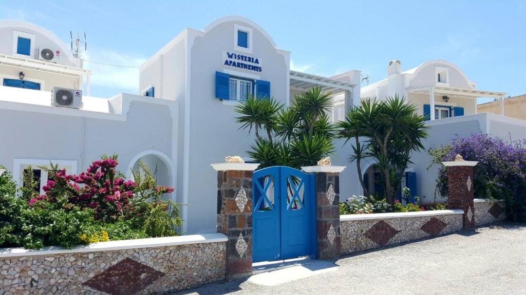 Wisteria Apartments photo 1