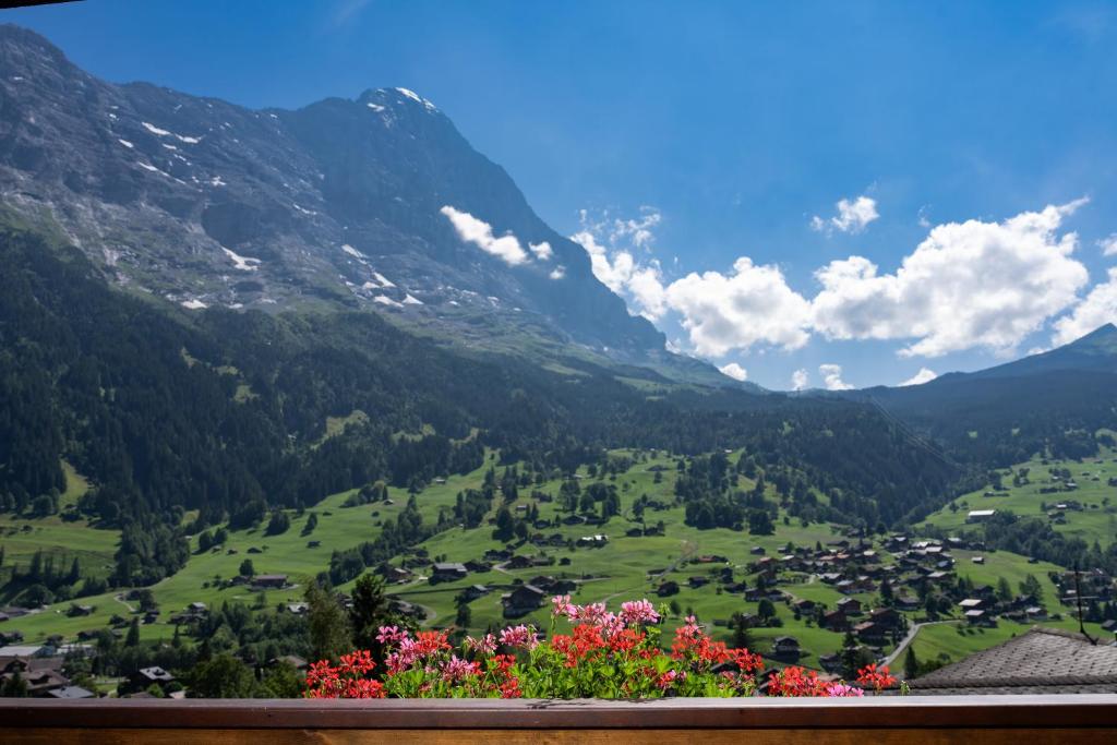 Jungfrau Lodge, Swiss Mountain Hotel Room Type - Double or Twin Room with Eiger View and Balcony