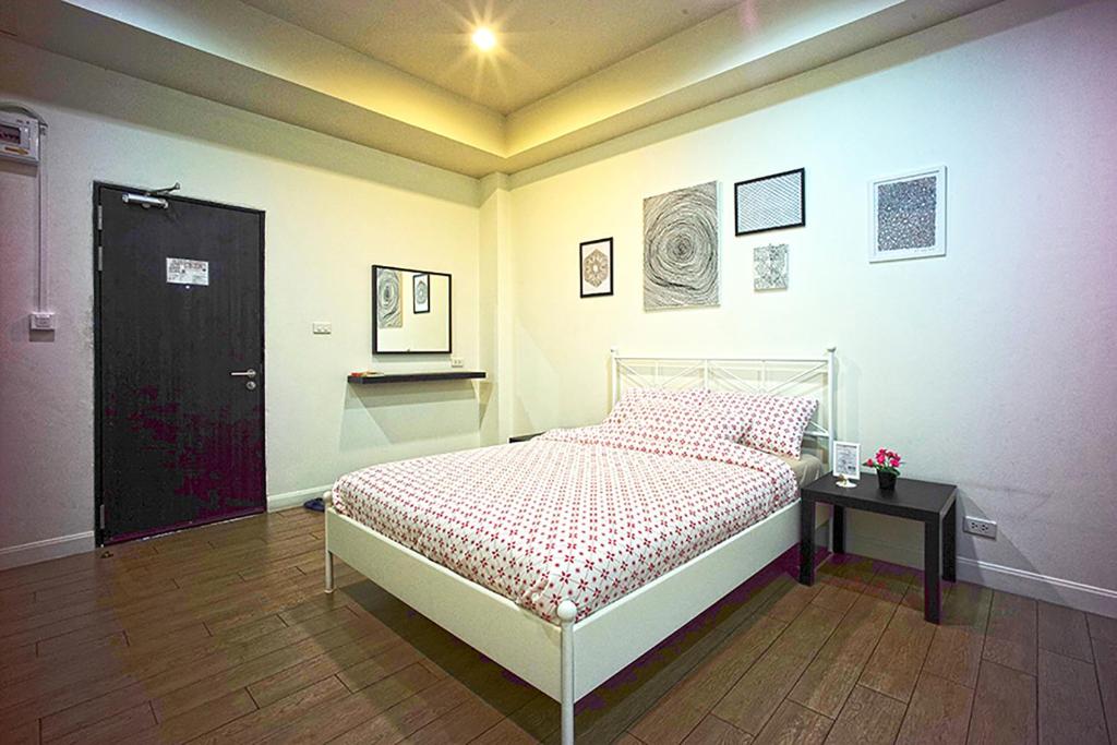 Двухместный (Номер с кроватью размера «queen-size» и балконом), Апарт-отель 26 bed and coffee