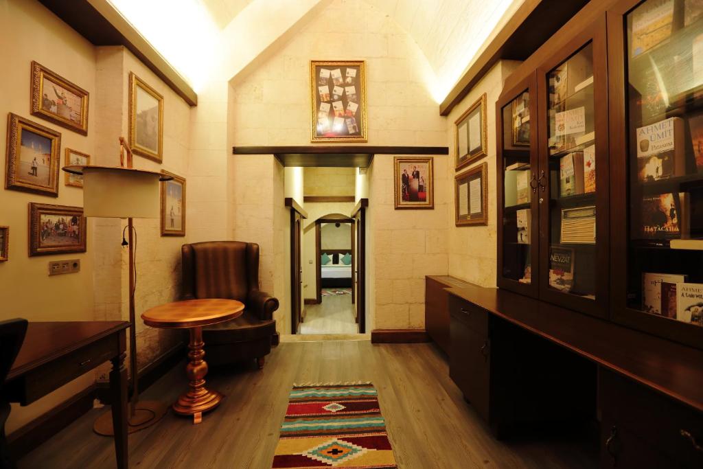 Sirehan Hotel photo 1