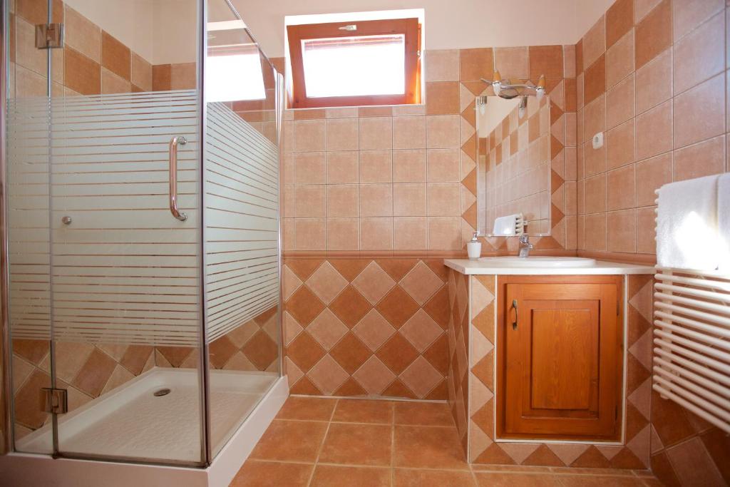 Апартаменты (Улучшенные апартаменты (для 4 взрослых)), Royal Apartman