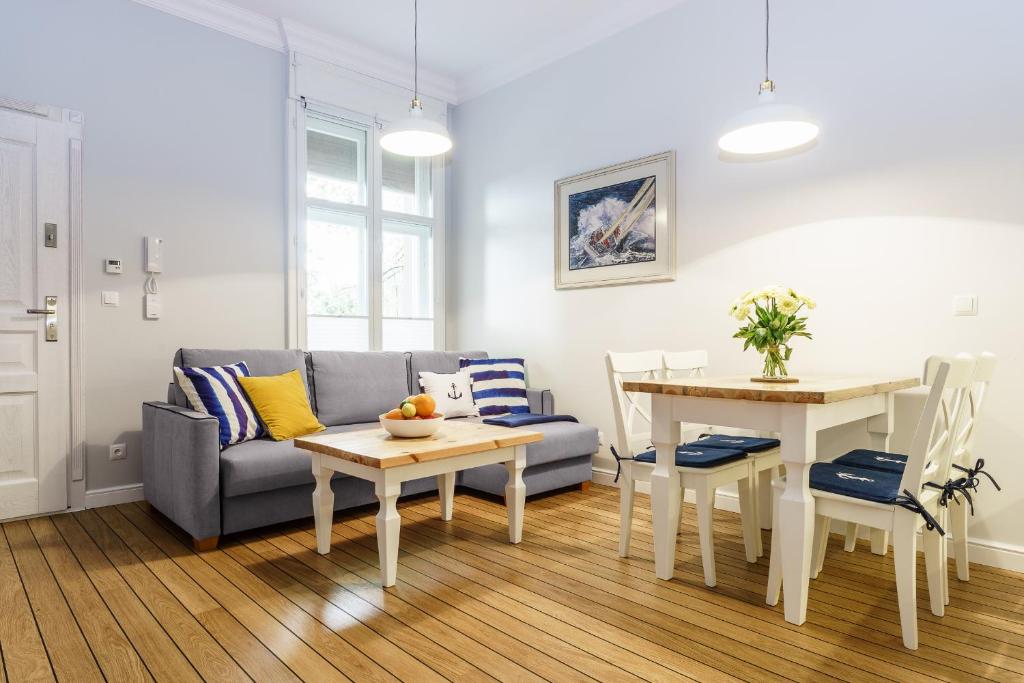 Апартаменты (Апартаменты с 1 спальней - Haffnera Street, 51/1e), Sanhaus Apartments