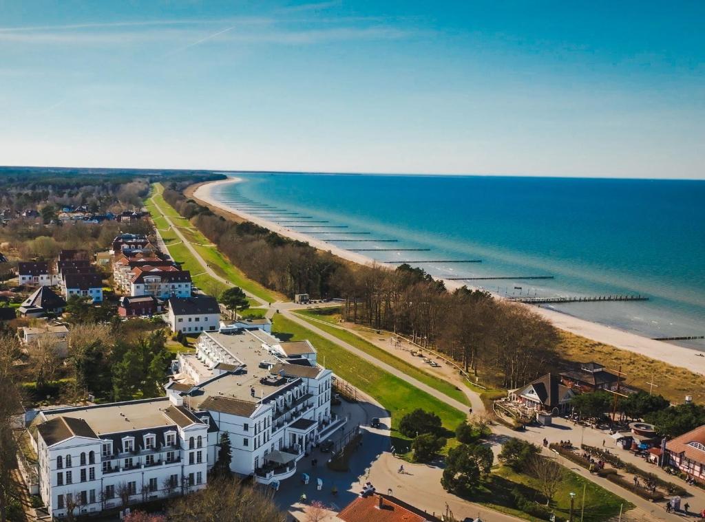 Strandhotel Zingst - Tap to explore photos
