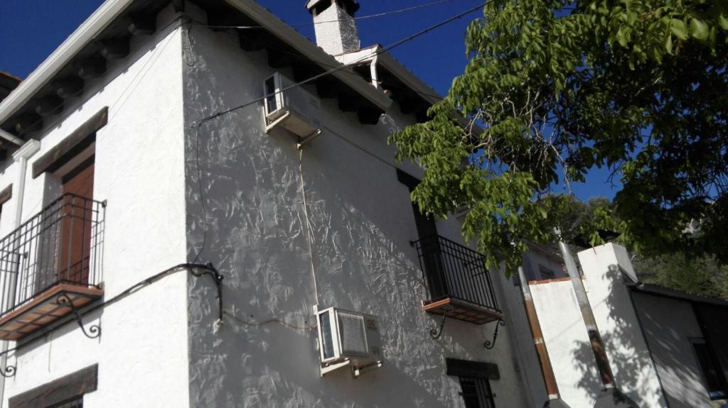 Alojamiento Turistico Rural El Yelmo photo 4