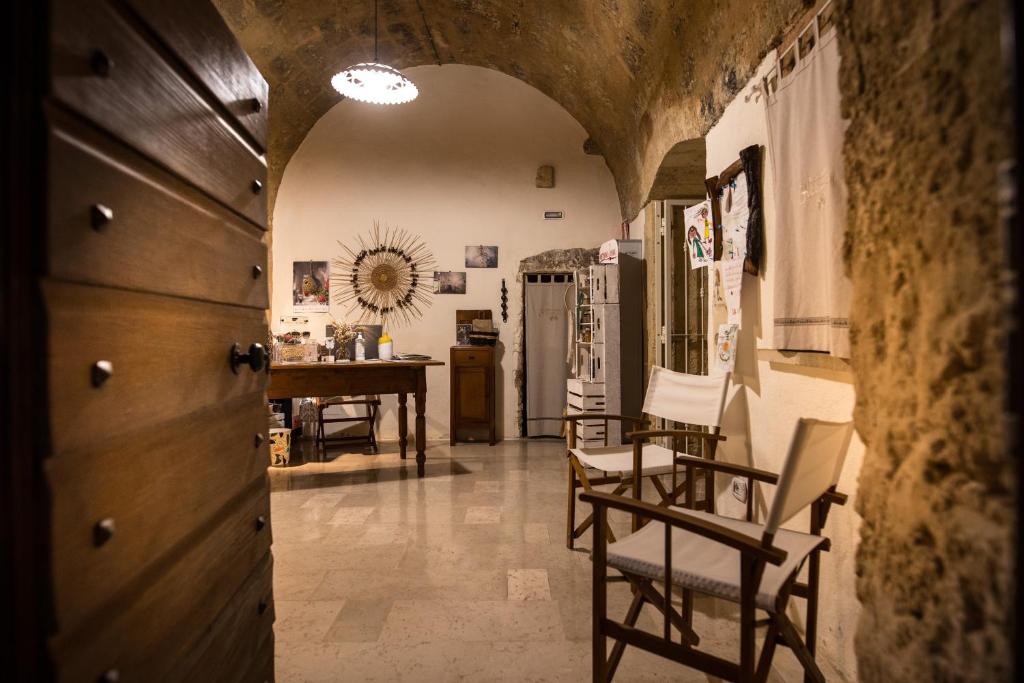 Antica Masseria Ficazzana - Tap to explore photos
