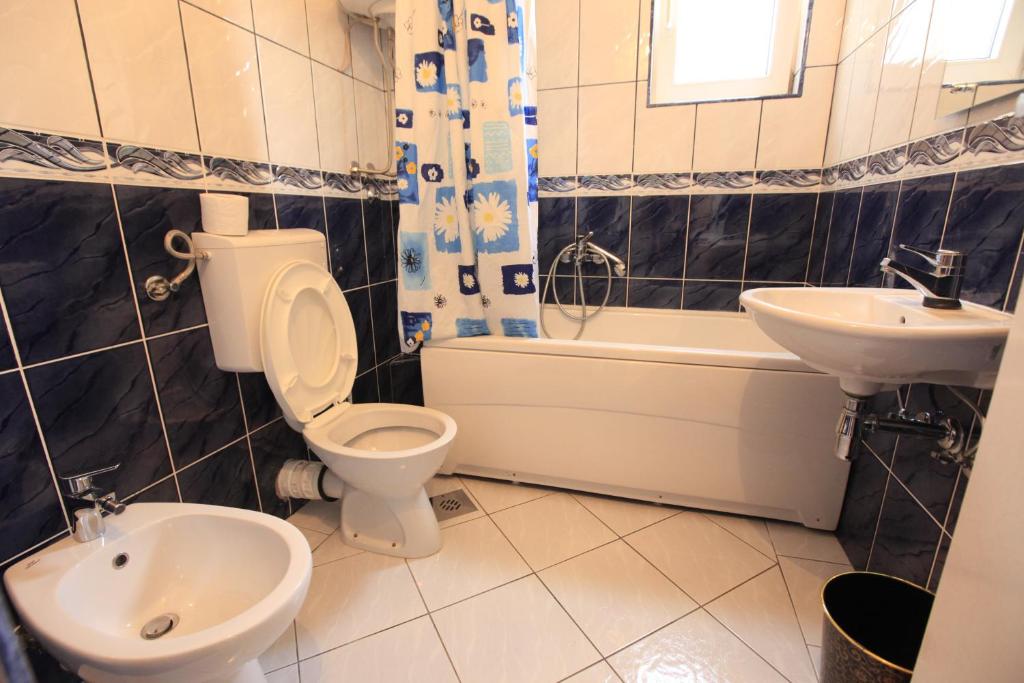 Трехместный (Трехместный номер), Apartments Popović