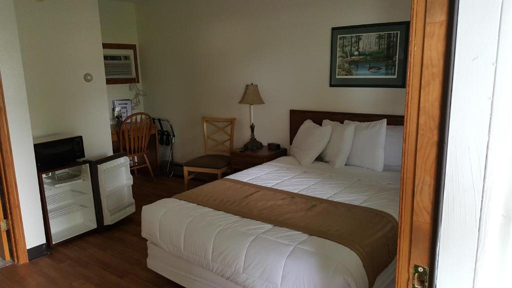 Budget Host Inn photo 1
