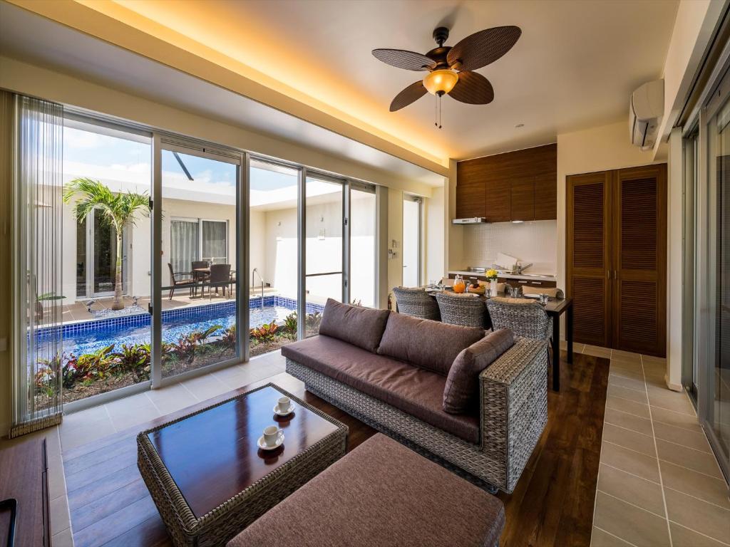 Ahman Suite Villa Sumuide - Tap to explore photos