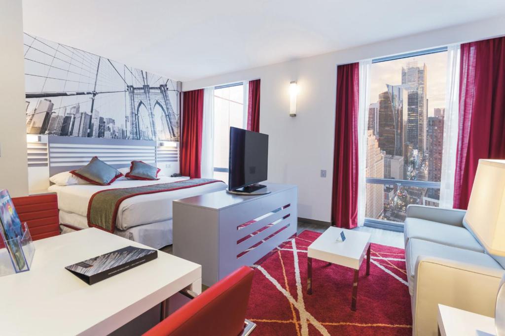 Сьюит (Полулюкс (для 2 взрослых и 1 ребенка)), Riu Plaza New York Times Square