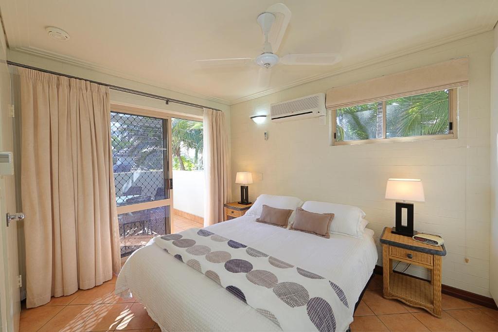 Bargara Shoreline Apartments photo 1
