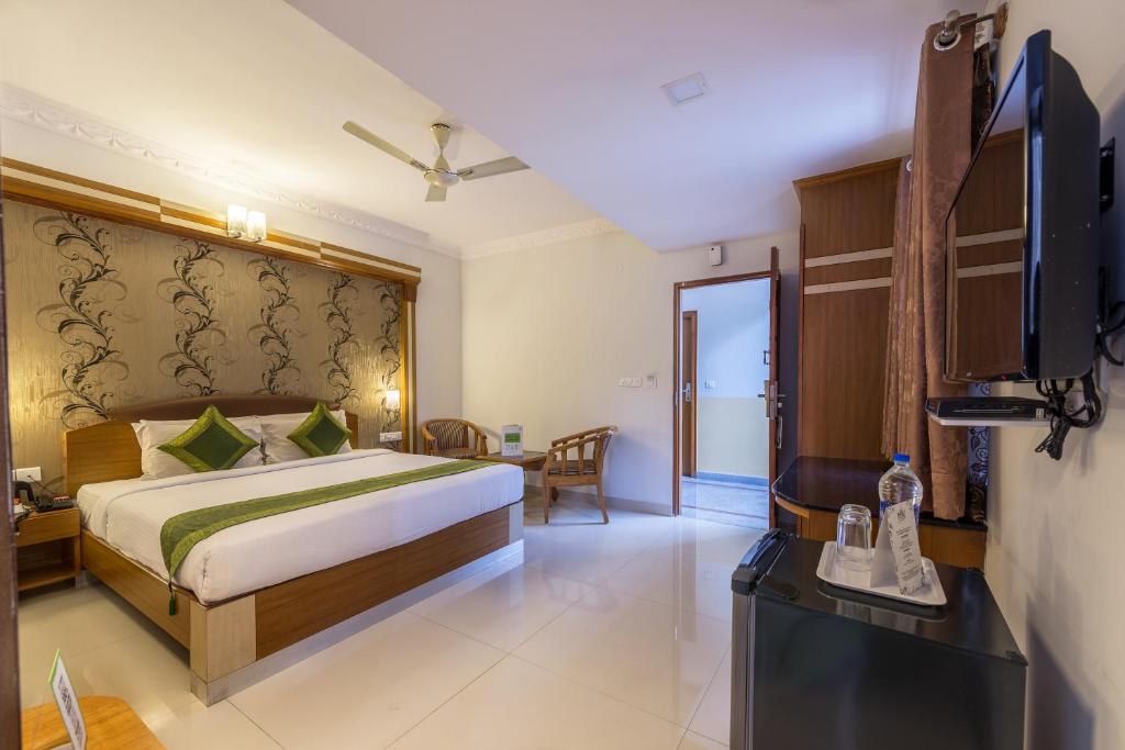 Двухместный ([Sanitized] Standard  Double Room), Treebo Akshaya Lalbagh Inn