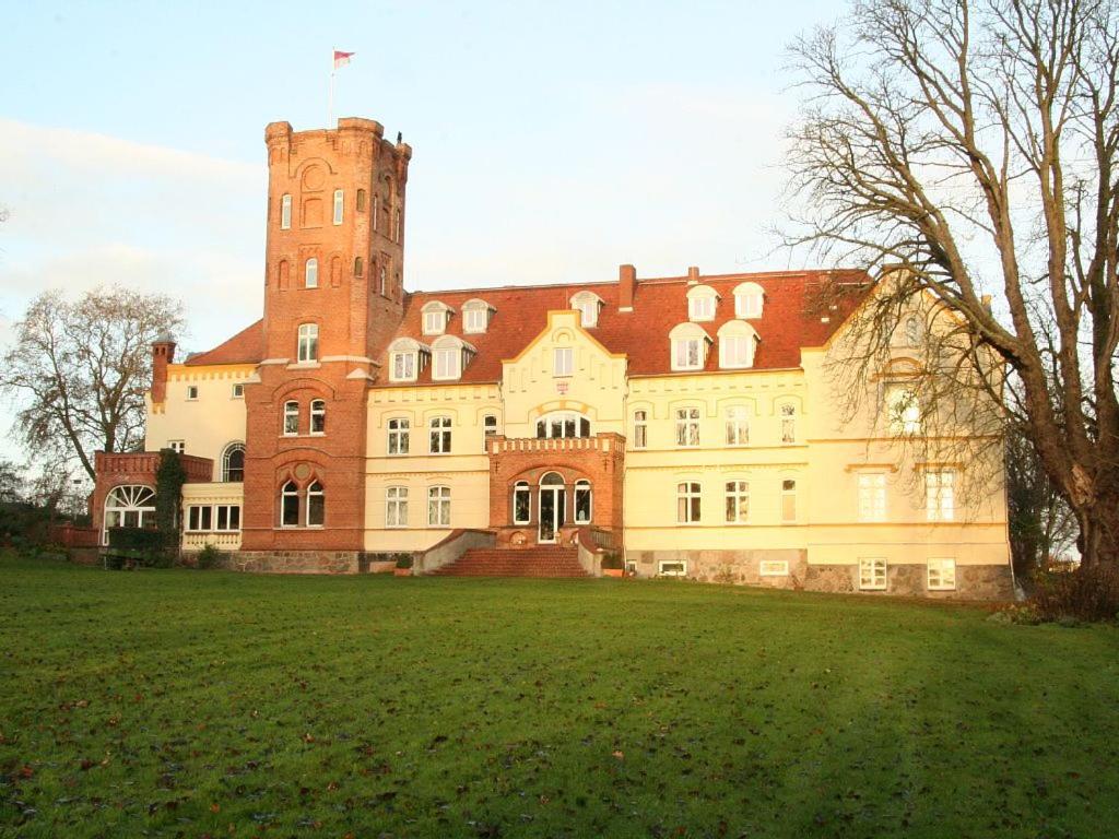 Schloss Lelkendorf, Fewo Hoppenrade photo 1