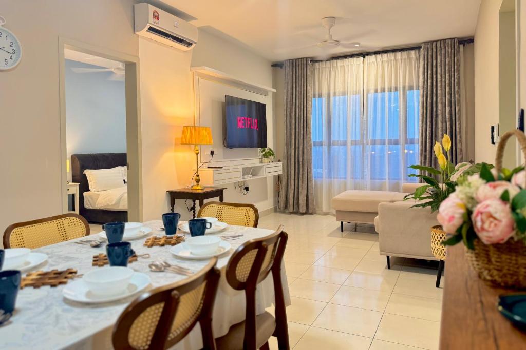 Alanis Suite With Netflix @ KLIA Sepang - Tap to explore photos