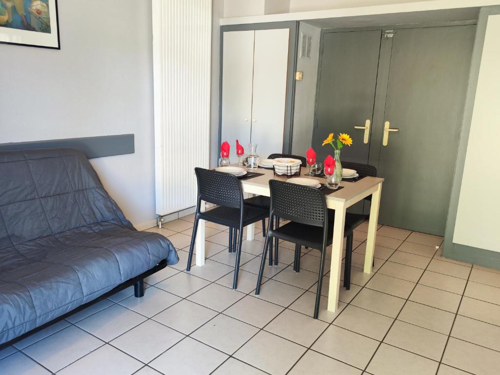 Aux Portes des Monts d'Aubrac Room Type - Two-Bedroom Apartment with Terrace