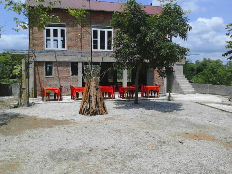 Khách sạn Cúc Phương