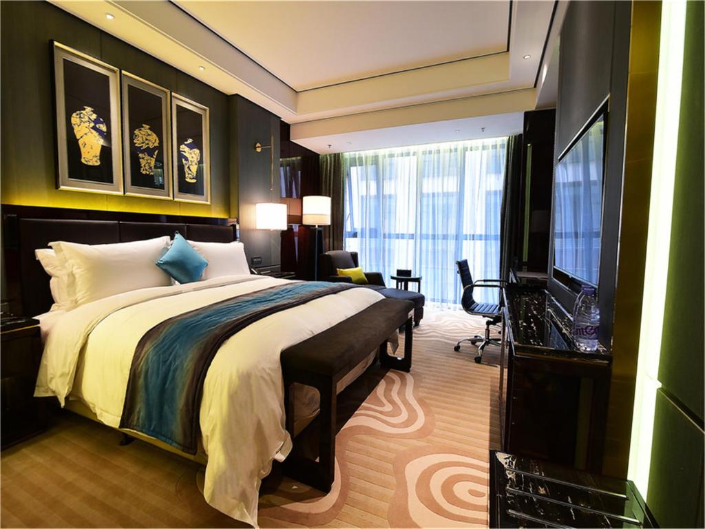 Двухместный (Special Deluxe Double room-China Mainland citizens with Chinese ID card only), Tylfull Hotel
