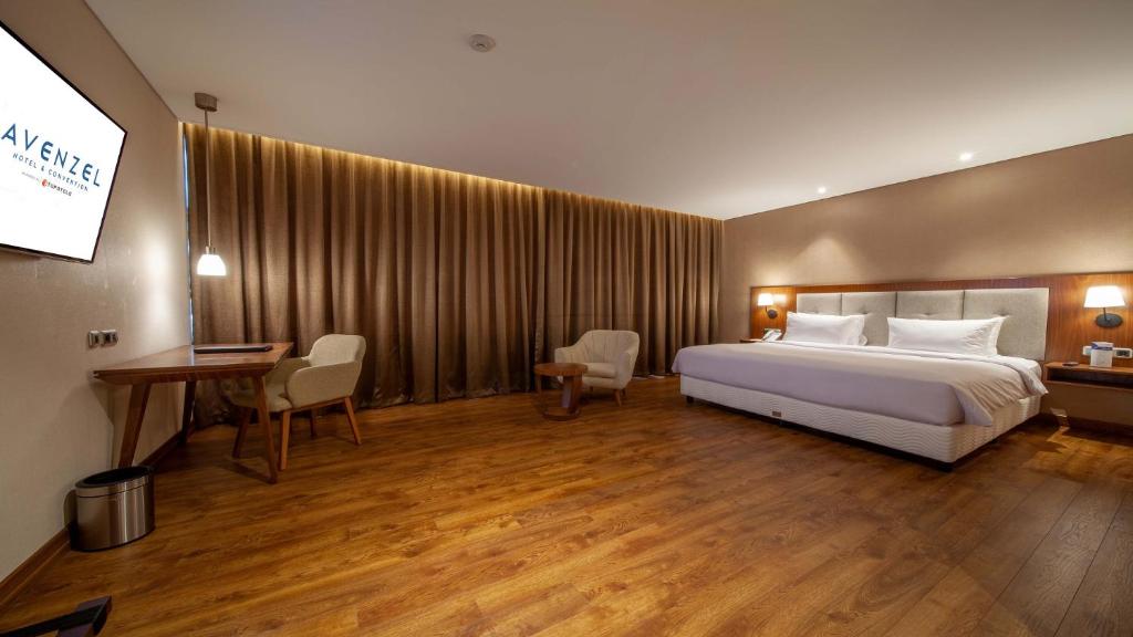 Avenzel Hotel & Convention Cibubur photo 1