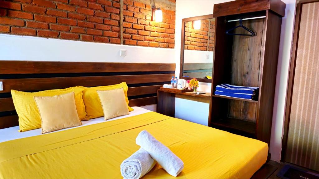 Cocolagoon eco Resort Nilaveli - Tap to explore photos