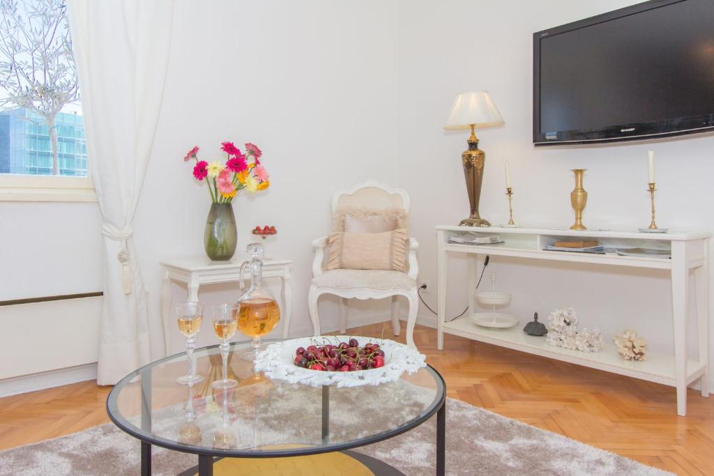 Apartments Vinko Room Type - Three-Bedroom Apartment with Sea View Apartments Vinko Room Type - Three-Bedroom Apartment with Sea View