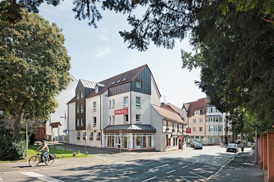 Hotel Zum Goldenen Ochsen am Schlossgarten photo 4