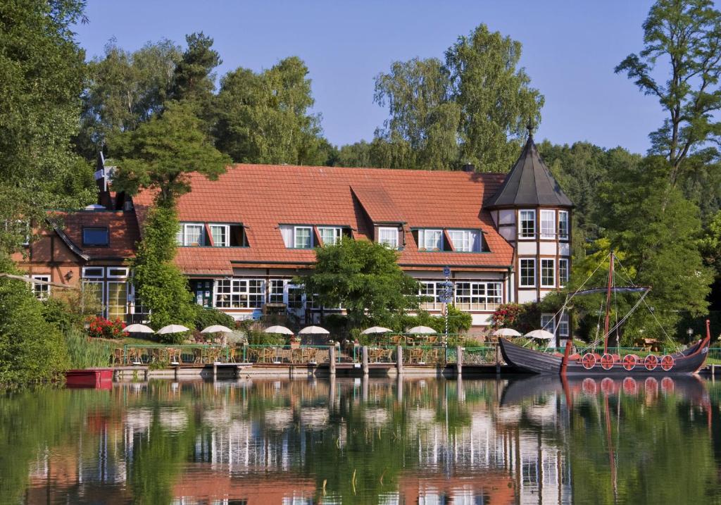 Romantischer Seegasthof & Hotel Altes Zollhaus photo 3