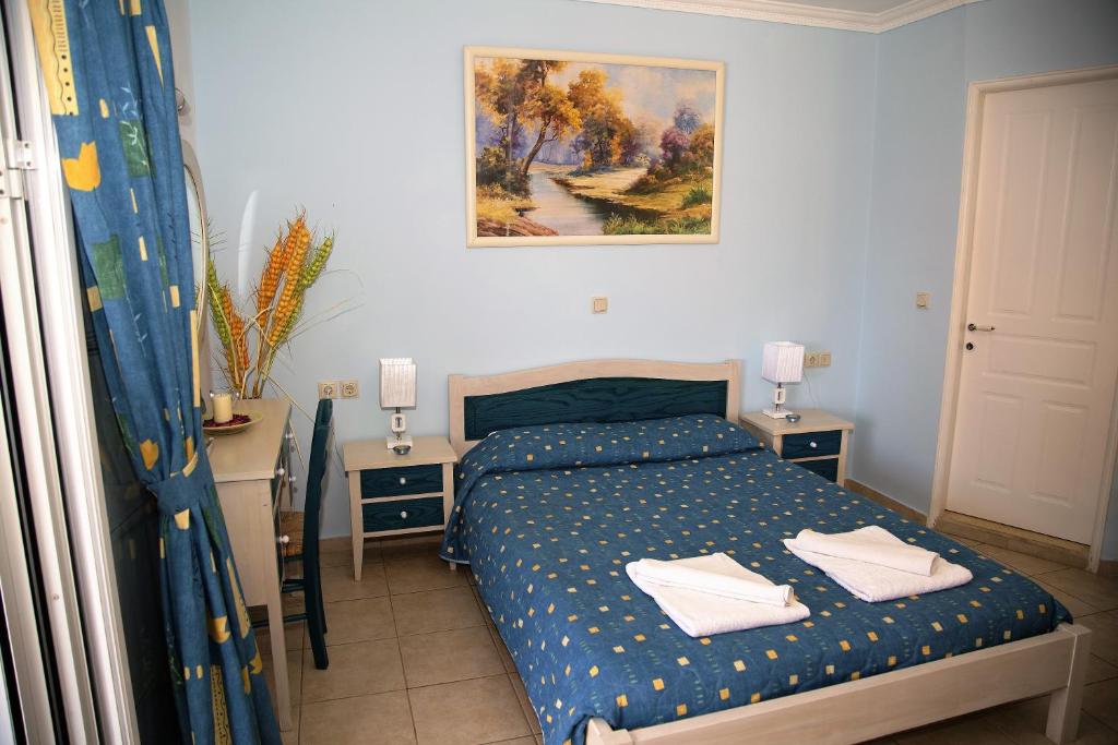 Helen Apartments & Studios photo 1