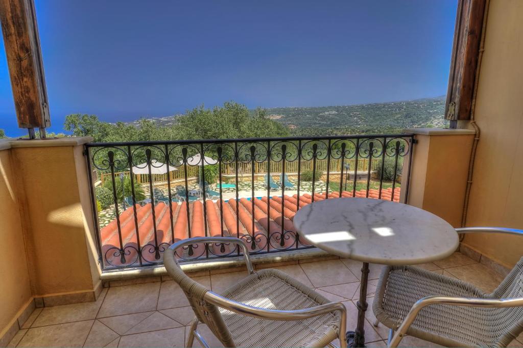 Вилла (Вилла с 4 спальнями), Gerani Villas