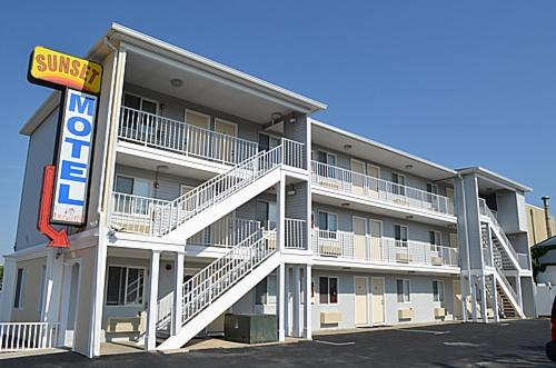 Sunset Motel image