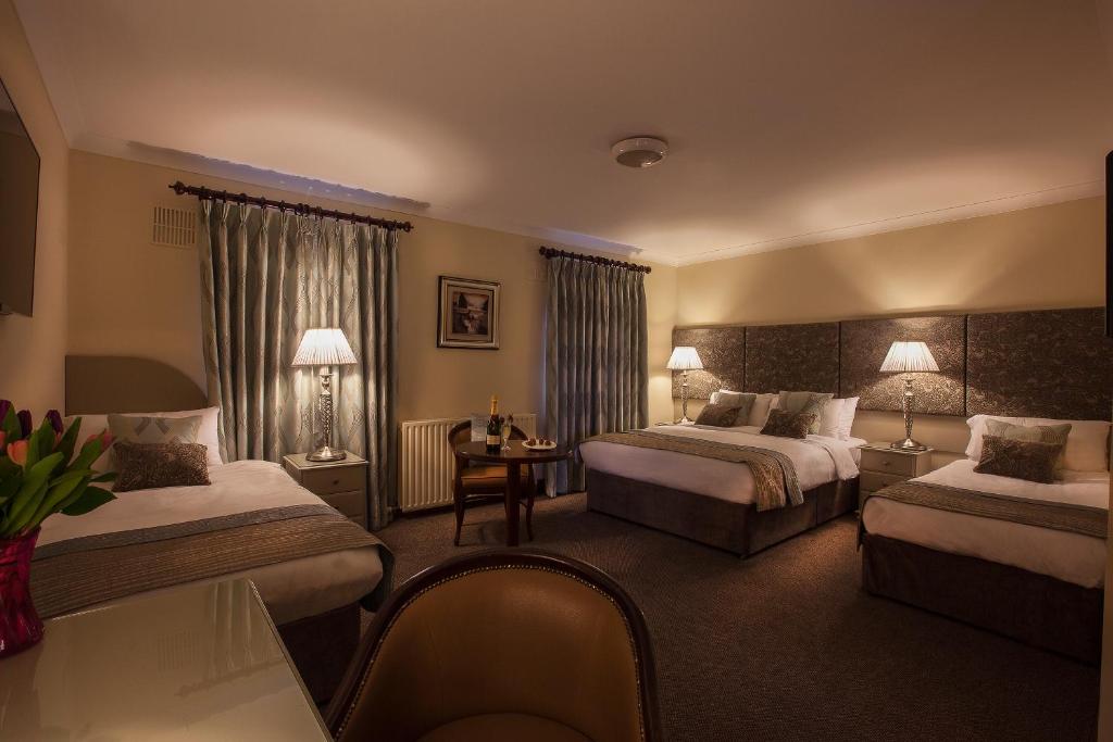 Breffni Arms Hotel photo 1