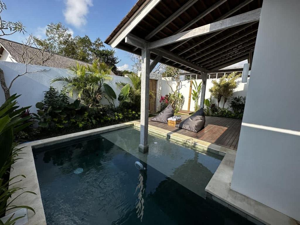 Deluxe 1 Sula villa in uluwatu photo 1