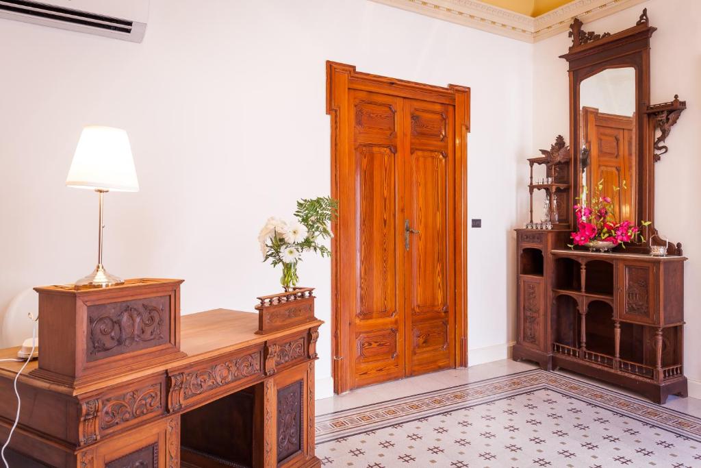 Palazzo Montalbano photo 3