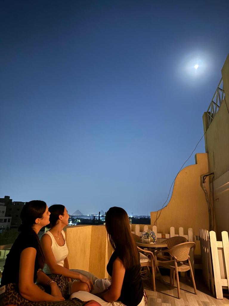 K Boutique Hotel - Pyramids & GEM - Roof - Tap to explore photos