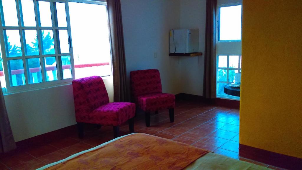 Hotel y Bungalows Monteverde photo 2