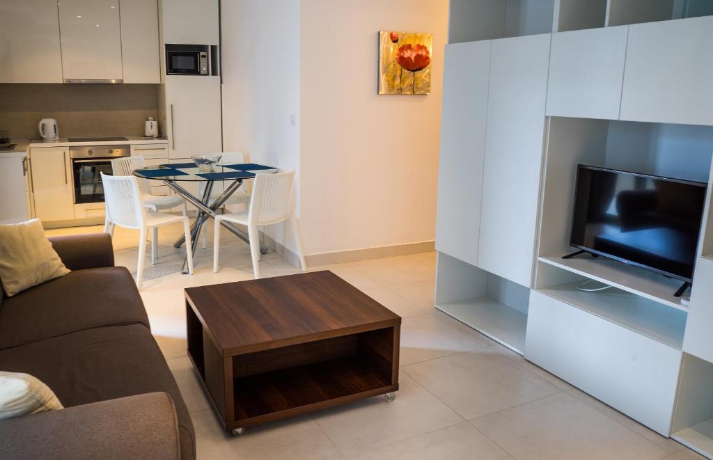Apartments Belmont Becici photo 2