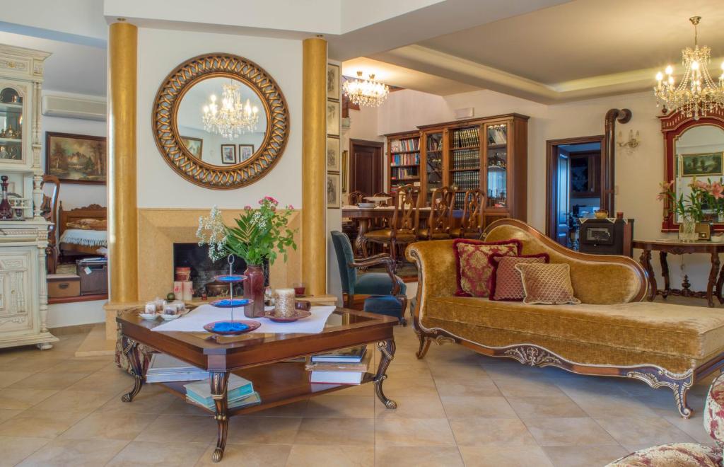 Luxury Villa Karteros photo 2