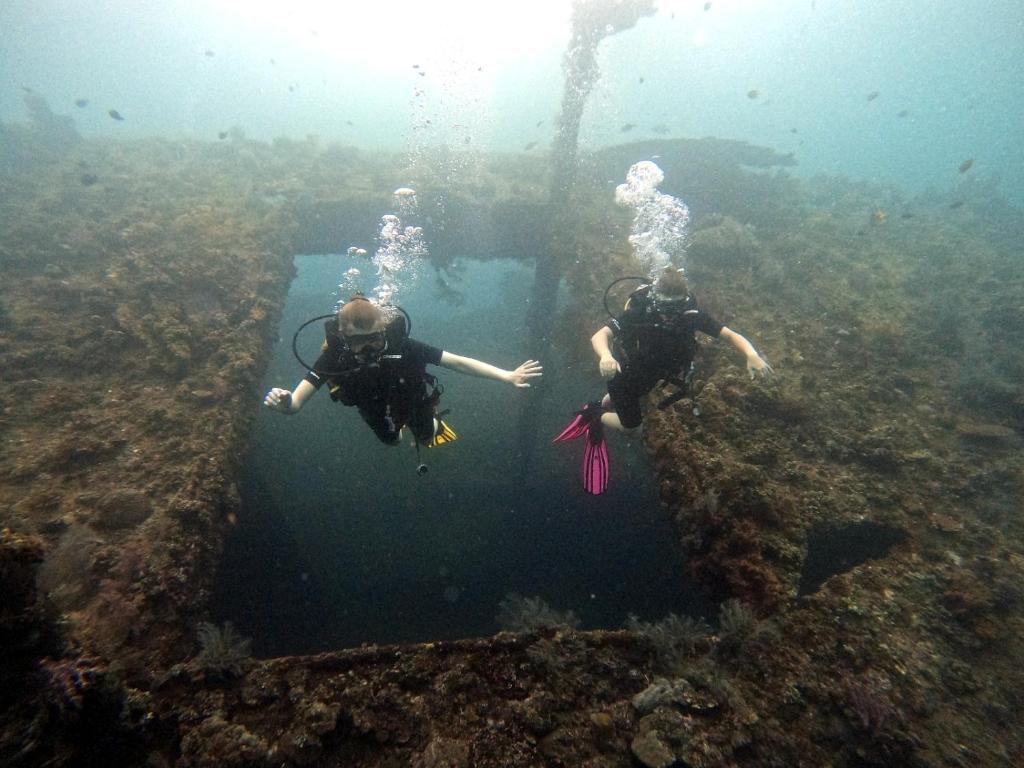 Dhita Bila Bungalows & Dive photo 3