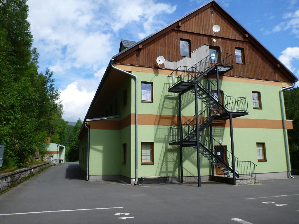 Apartment Orbit Karlov P.P. photo 4