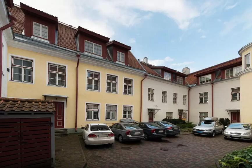 Апартаменты (Апартаменты с 2 спальнями и сауной: ул. Toom-Rüütli, 12), Tallinn City Apartments Old Town Toompea