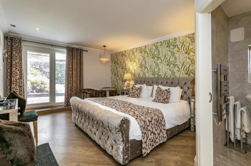Willow Lodge Hambleton - Tap to explore photos