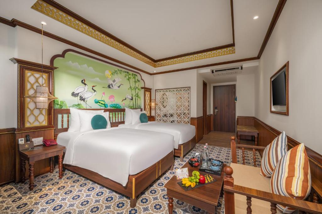 Soleil by Soluna - A Charming Touch of Hoi An's Heritage - Tap to explore photos