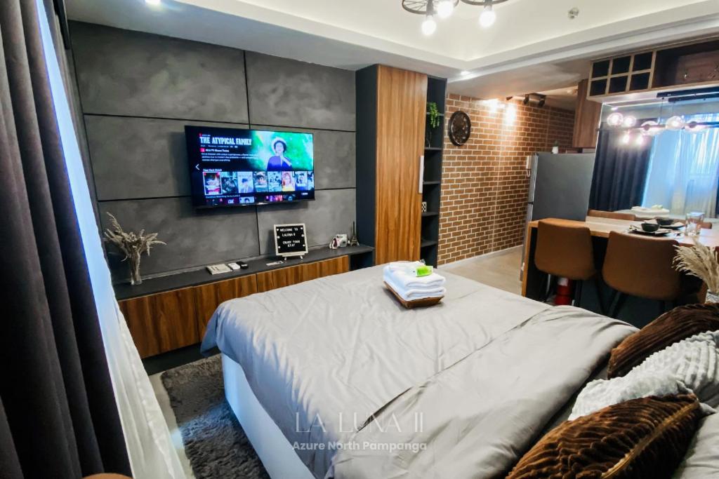 La Luna II - Room for Couples with Mt Arayat View, Mabalacat