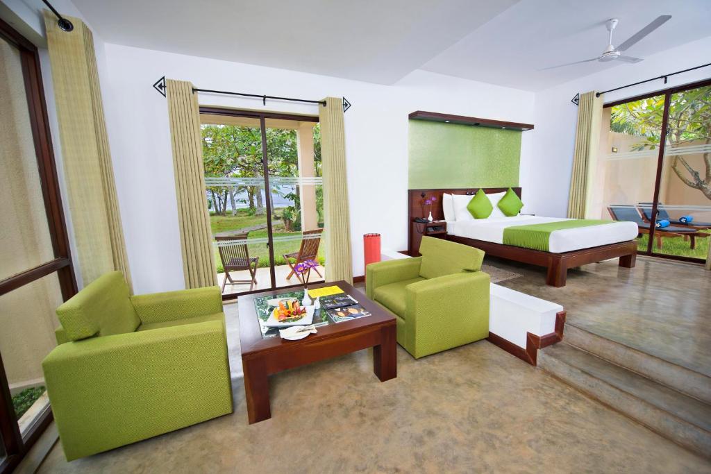 Двухместный (Улучшенный номер с мини-бассейном), Mandara Resort Mirissa