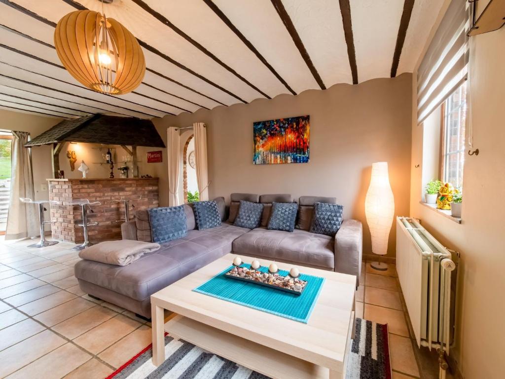 Holiday Home with Garden Terrace and Jacuzzi in season in Vielsalm photo 1