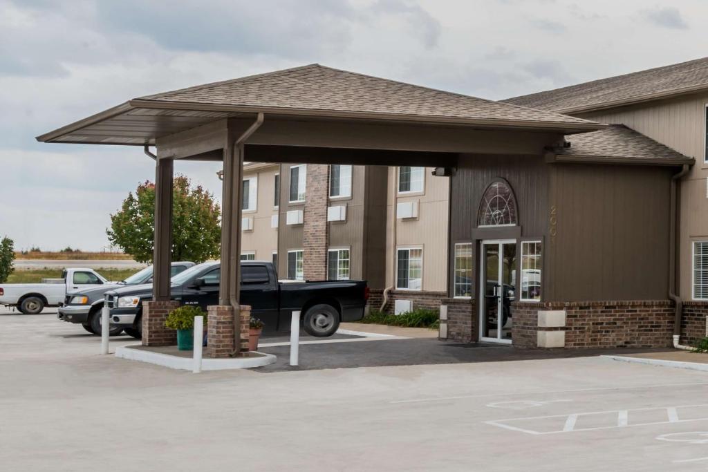 Super 8 by Wyndham Gardner image