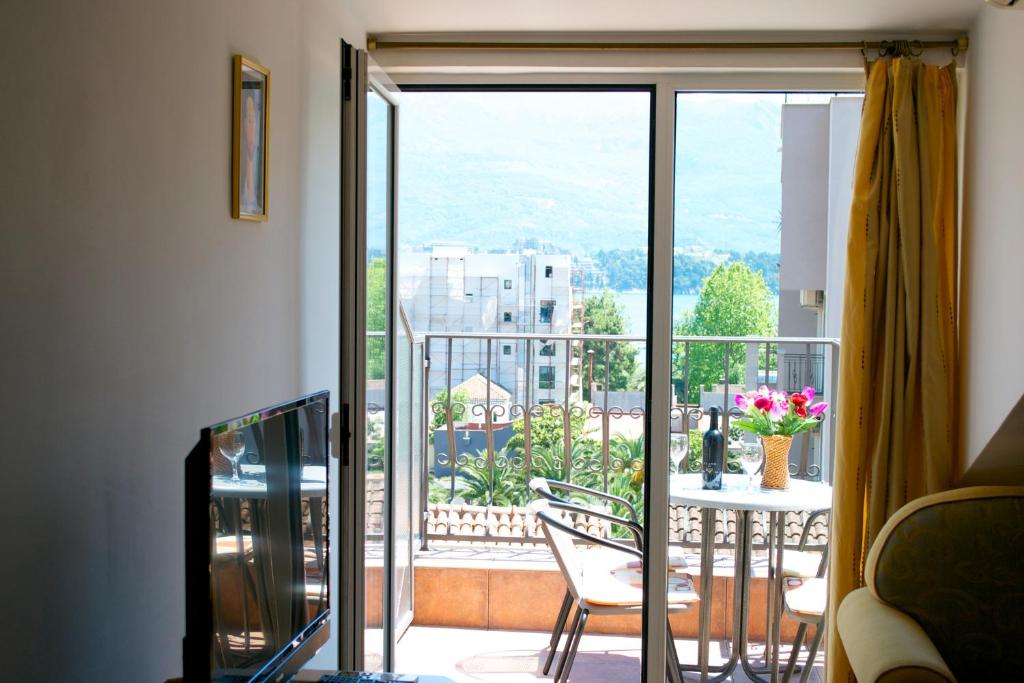 Апартаменты (Апартаменты с 1 спальней и видом на море), Luka Apartments
