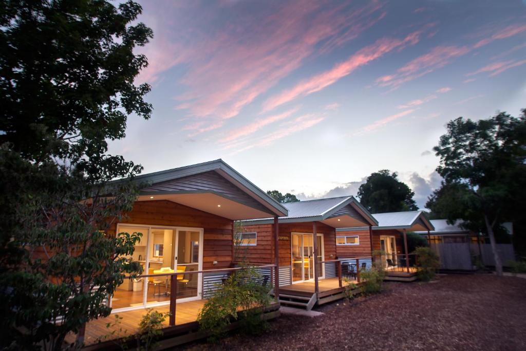 BIG4 Tasman Holiday Parks - Bright photo 1